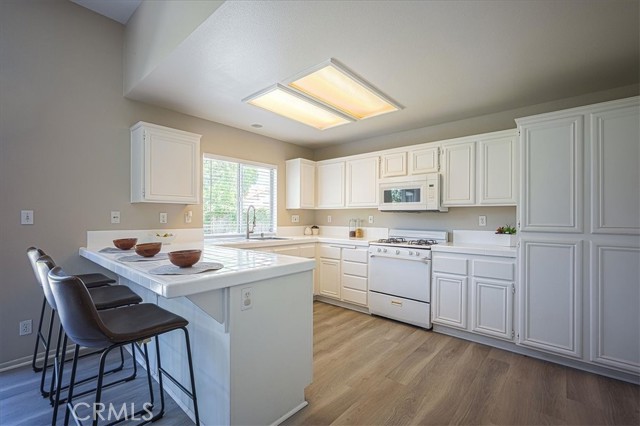 3087 Arbor Glen Court, Corona CA: https://media.crmls.org/medias/fffdd391-ad52-4d7a-8251-22dd13093827.jpg