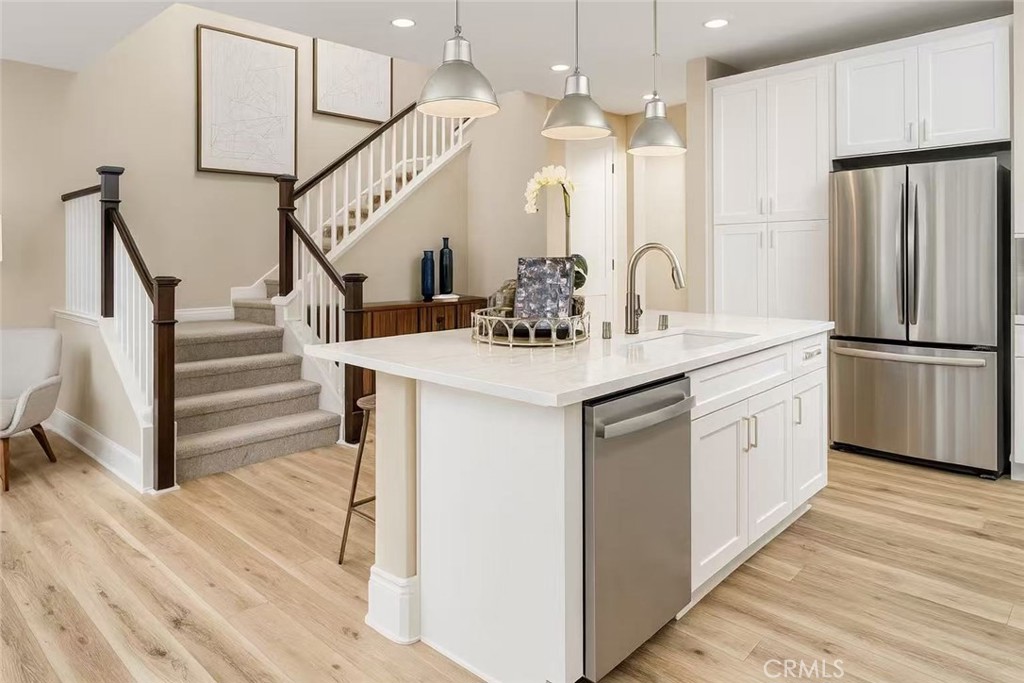 MLS #OC25274922 image #5