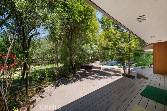 24865 Long Valley Road, Hidden Hills CA: https://media.crmls.org/medias/ffff99e4-7803-4cef-95a6-68a58e41e7c0.jpg