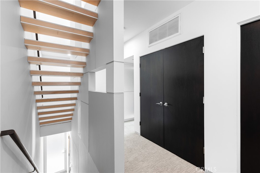 932 Manhattan Beach Boulevard, #B