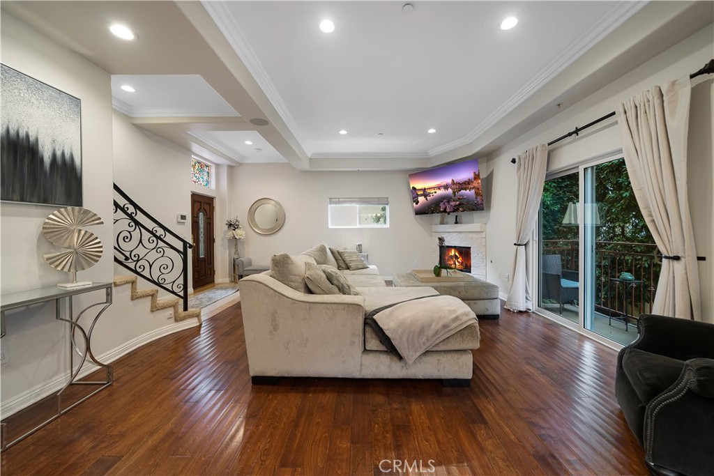 14535 Margate Street 5, Sherman Oaks, CA 91411