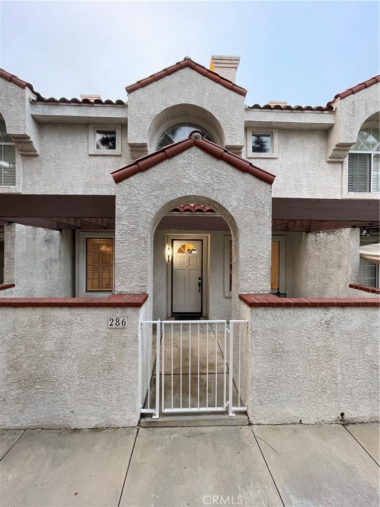 286 Camino Cortina, Camarillo, CA 93010