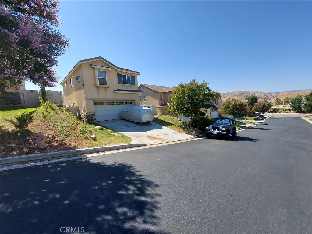 29443 Shannon Court, Canyon Country, CA 91387