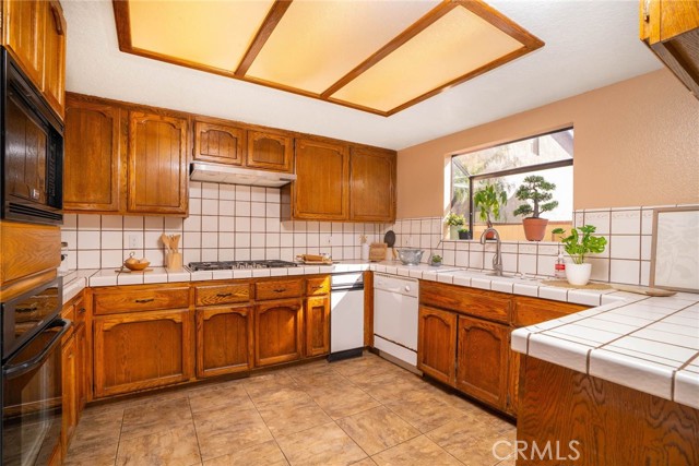 2302 Voorhees Avenue, Redondo Beach, California 90278, 3 Bedrooms Bedrooms, ,3 BathroomsBathrooms,Residential,Sold,Voorhees,SR22226468