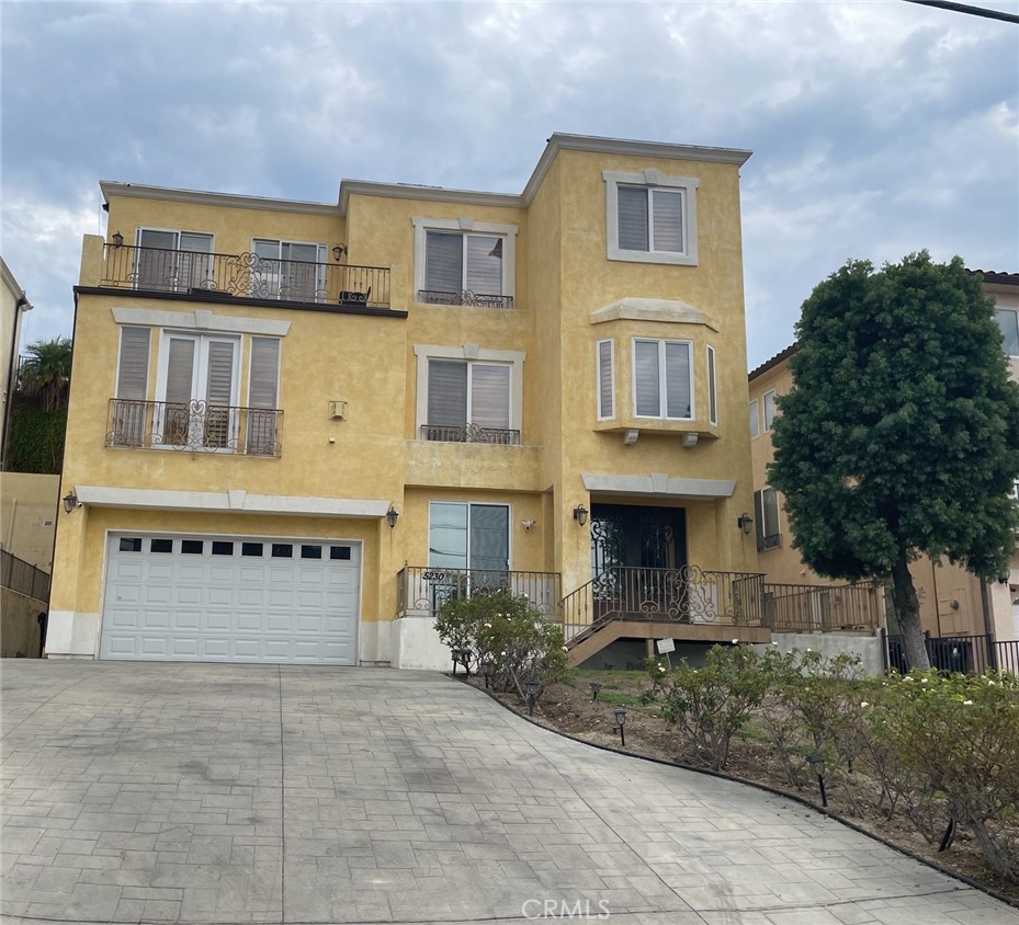 5230 Calatrana Drive, Woodland Hills, CA 91364