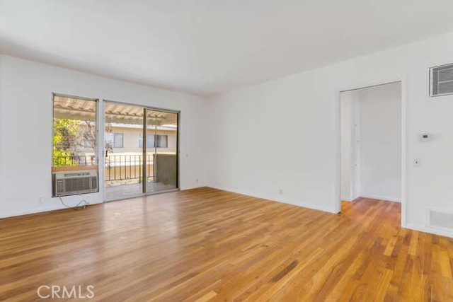 4353 Colfax Avenue, 20 photo 4