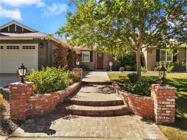 23062 Baltar Street photo 4