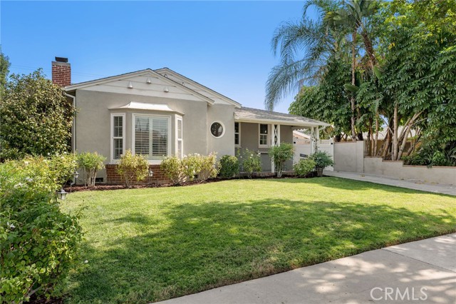 1748 North Avon Street photo 2