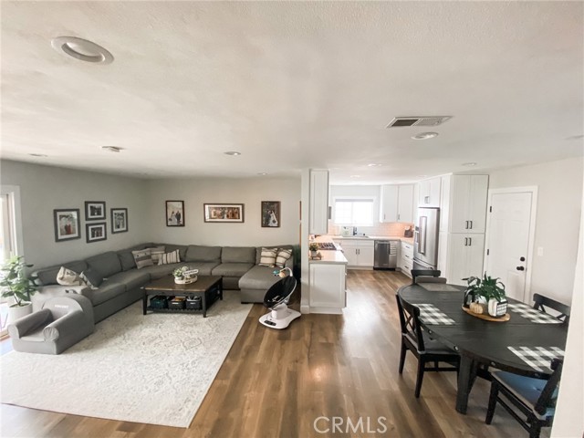 2251 Rosecrans Street photo 4