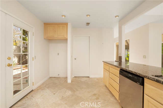 825 Shadow Lake Drive photo 8