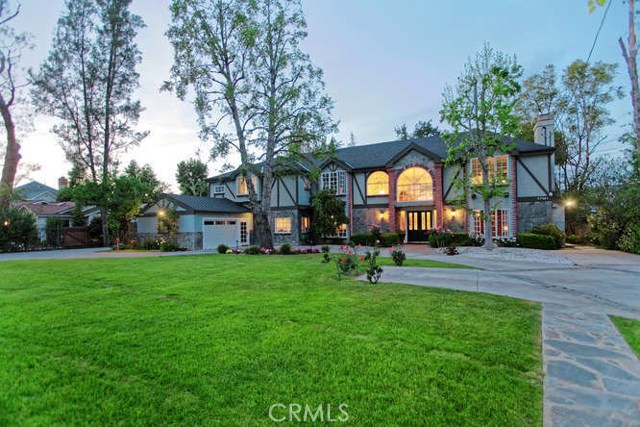 Photo of 23041 Hatteras Street, Woodland Hills, CA 91367