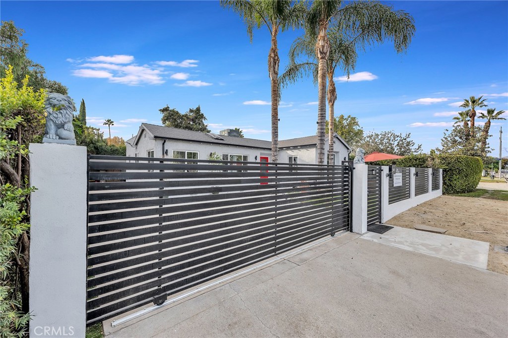 5431 Fulton Avenue, Sherman Oaks, CA 91401