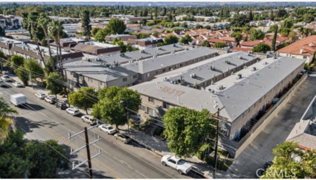18347 Saticoy Street, 4 photo 8