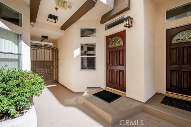 4520 Fulton Avenue, 10 photo 2