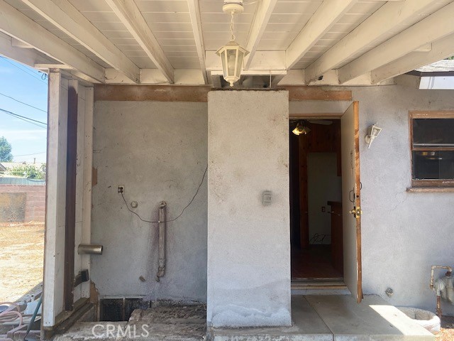 20809 Bassett Street photo 5