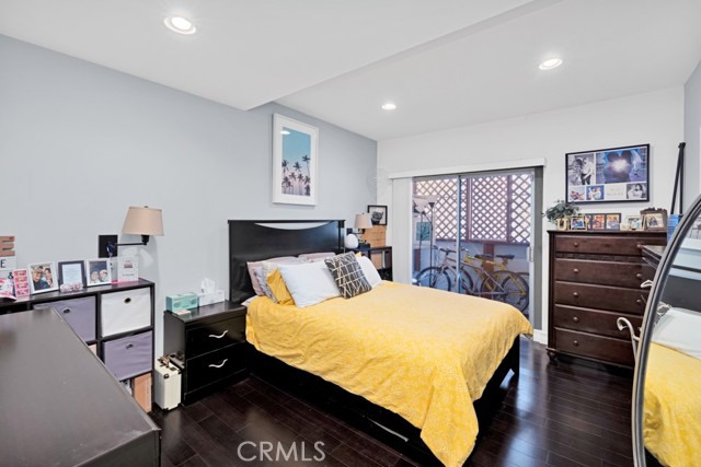 Detail Gallery Image 1 of 1 For 1523 E Windsor Rd 205a,  Glendale,  CA 91205 - 2 Beds | 1/1 Baths