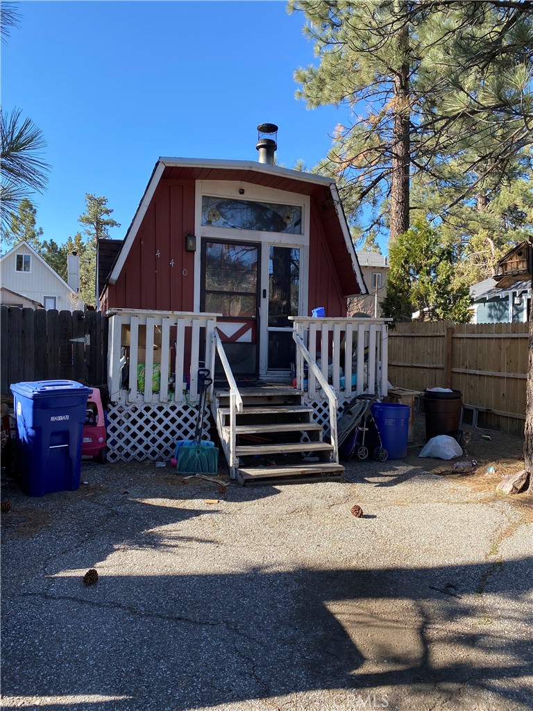 440 E Meadow Lane, Big Bear City, CA 92314
