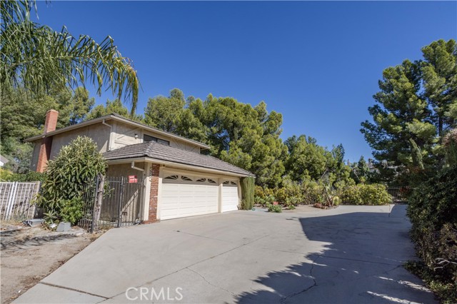 18502 Entrada Court photo 4