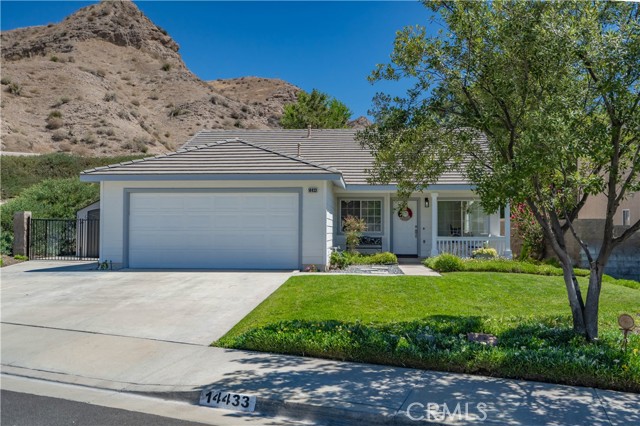 14433 Colorado Pl, Canyon Country, CA 91387