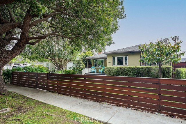 Image 2 for 3561 Maplewood Ave, Los Angeles, CA 90066