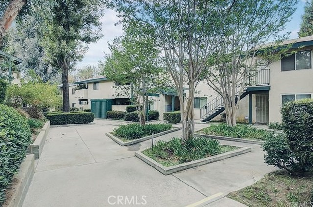 10636 Woodley Avenue, 66 photo 2