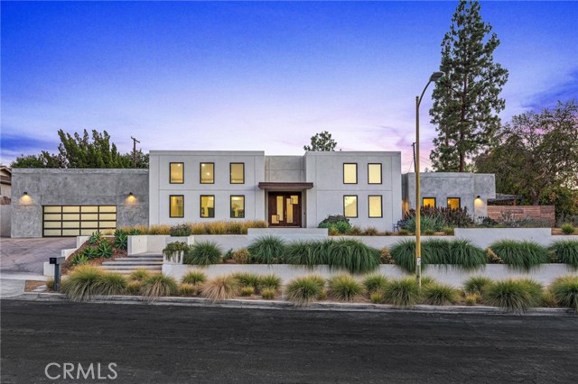 Photo of 24016 Bessemer Street, Woodland Hills, CA 91367