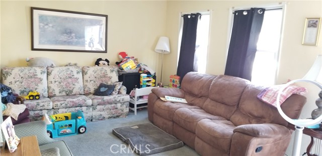 17642 Collins Street photo 3