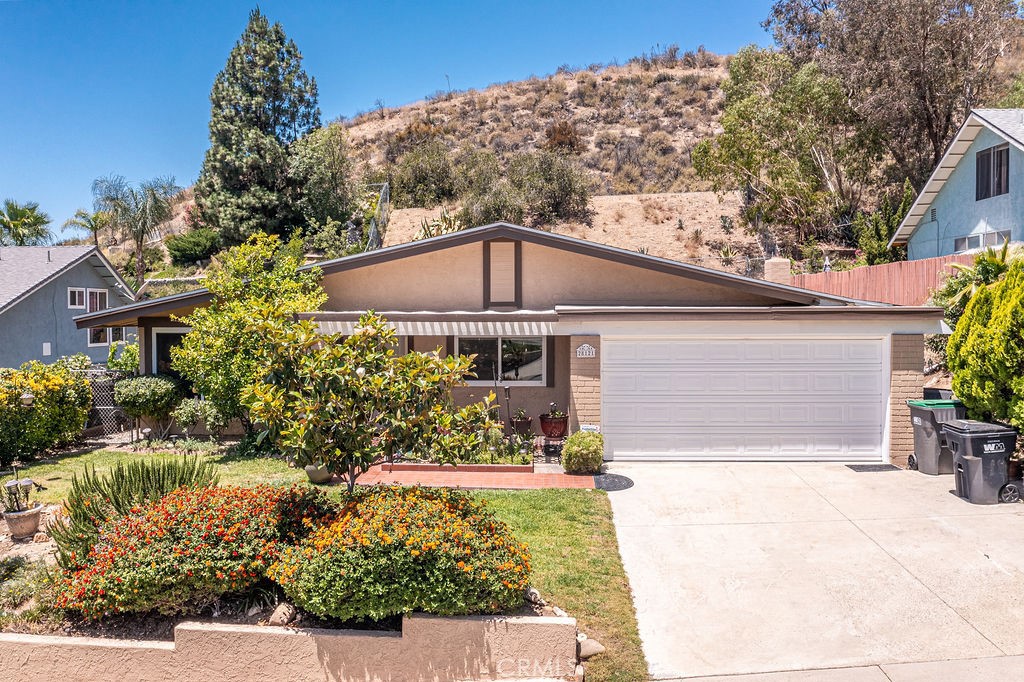28121 Foxlane Drive, Canyon Country, CA 91351