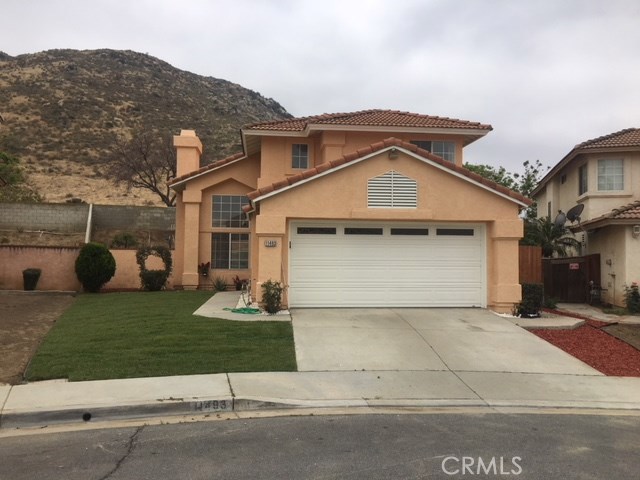 11493 Citrus Glen Ln, Fontana, CA 92337