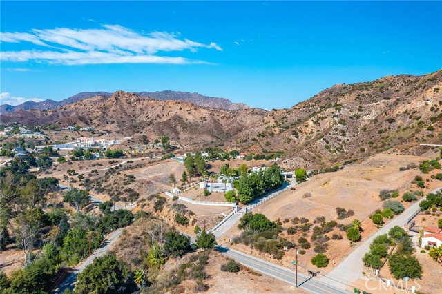 20630260 Mulholland Hwy photo 1
