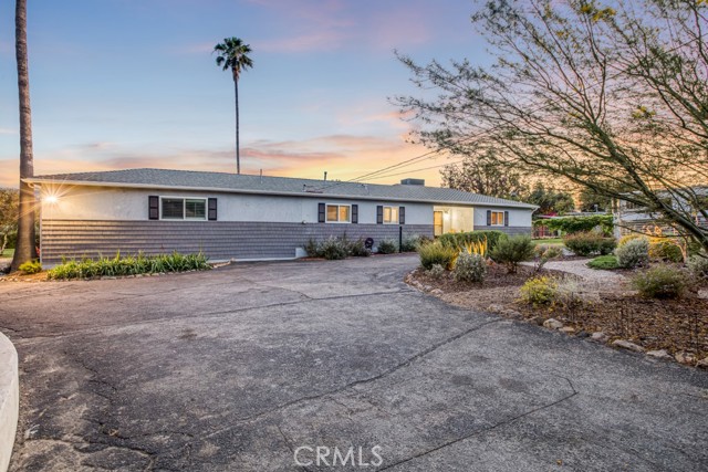 13615 Herrick Avenue photo 8