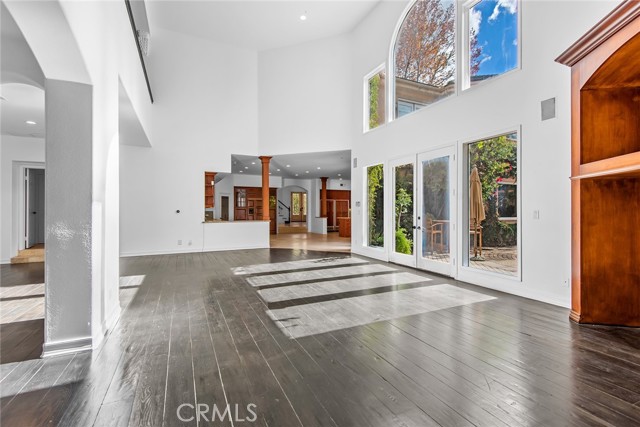 Detail Gallery Image 12 of 46 For 4261 Temma Ct, Calabasas,  CA 91302 - 8 Beds | 8/1 Baths