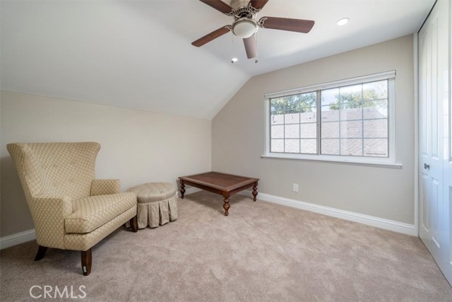 Upstairs third bedroom replaced ceiling Fan and upgraded recessed lights, newer upgraded carpet
pull down shade on window