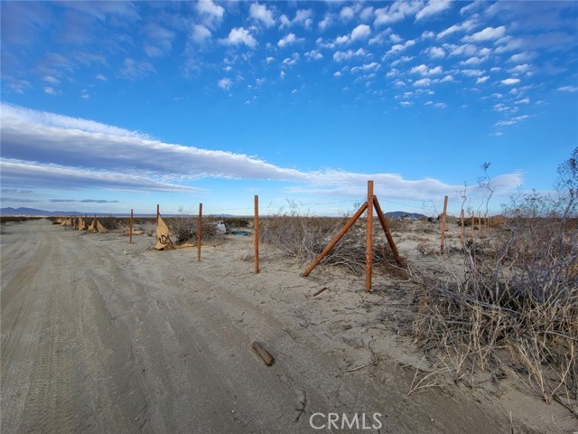 0 190 St E & Ave T4, Palmdale, California 93591, ,Land,For Sale,0 190 St E & Ave T4,CRSR23028193