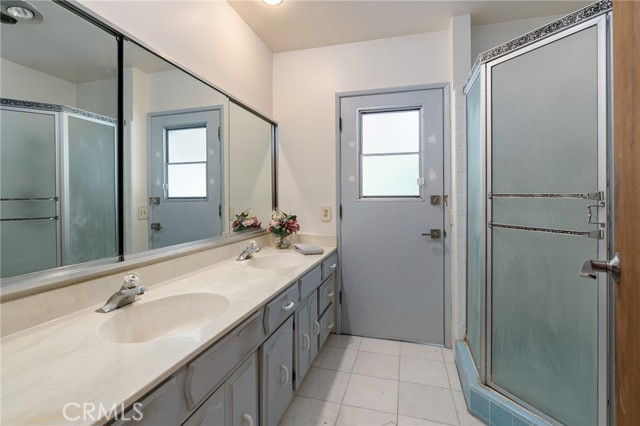 22615 Hatteras Street photo 24