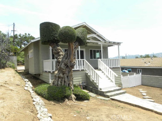 324 Vista Pl, Los Angeles, CA 90042