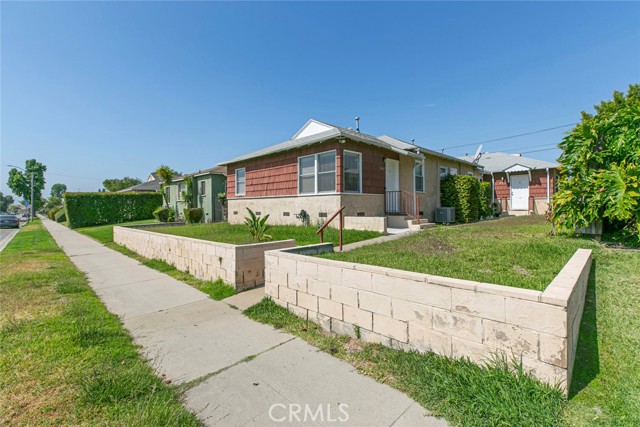 2567 North Brighton Street photo 6