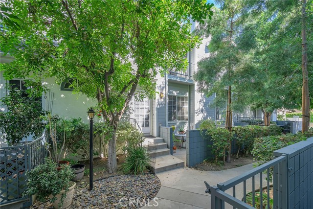 7420 Corbin Avenue, 31 photo 2