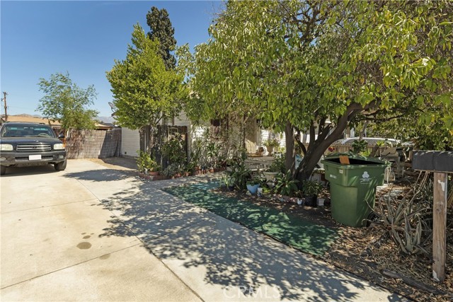 Image 2 for 8612 Lehigh Ave, Sun Valley, CA 91352