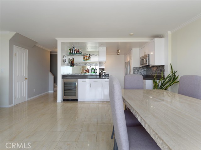 531 Esplanade, Redondo Beach, California 90277, 2 Bedrooms Bedrooms, ,1 BathroomBathrooms,Residential,Sold,Esplanade,SR22028653