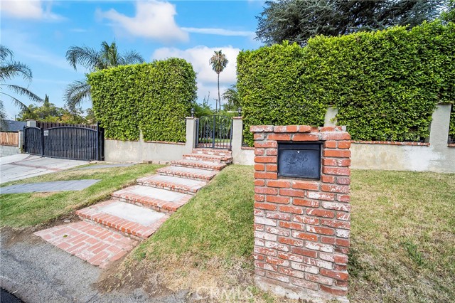 13151 Sayre Street photo 3