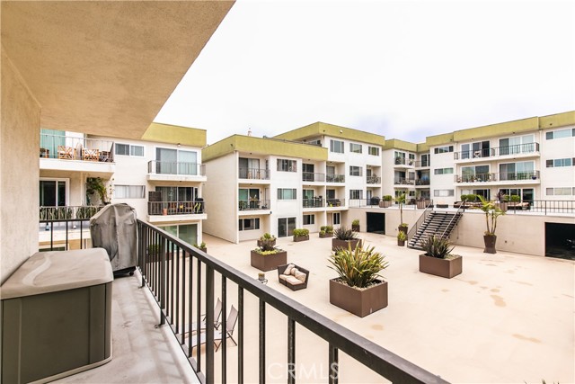 1600 Ardmore Avenue, Hermosa Beach, California 90254, 1 Bedroom Bedrooms, ,Residential,Sold,Ardmore,SR22136134