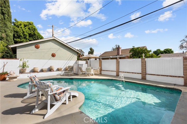 11540 Balboa Boulevard photo 4