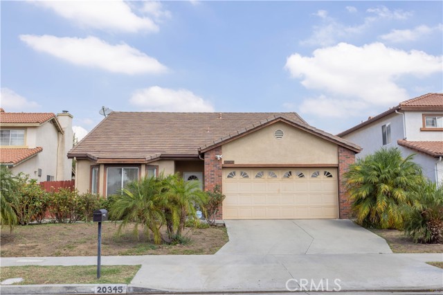 20345 Stagg Street photo 2