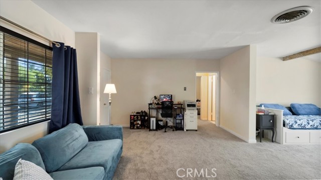 6839 Bothwell Road photo 4