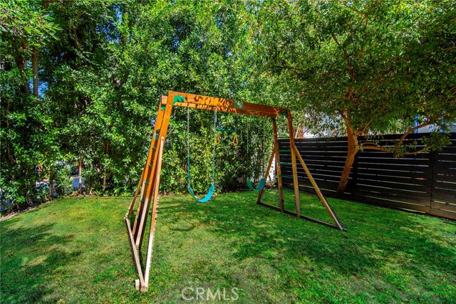 4920 Topeka Drive photo 6