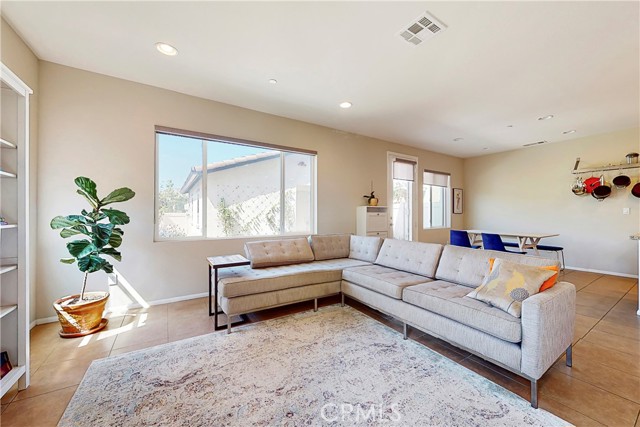 3401 Kings Canyon Drive photo 3