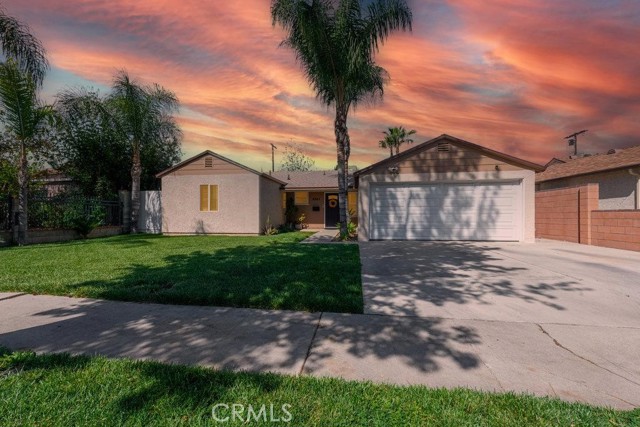 6943 Aura Avenue photo 2