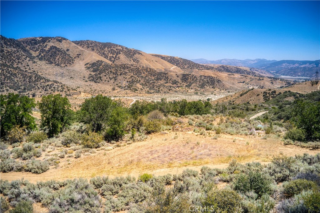 6 Grand Terrace Dr, Lebec, CA 93243