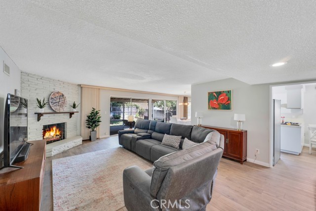 15831 Eccles Street photo 3